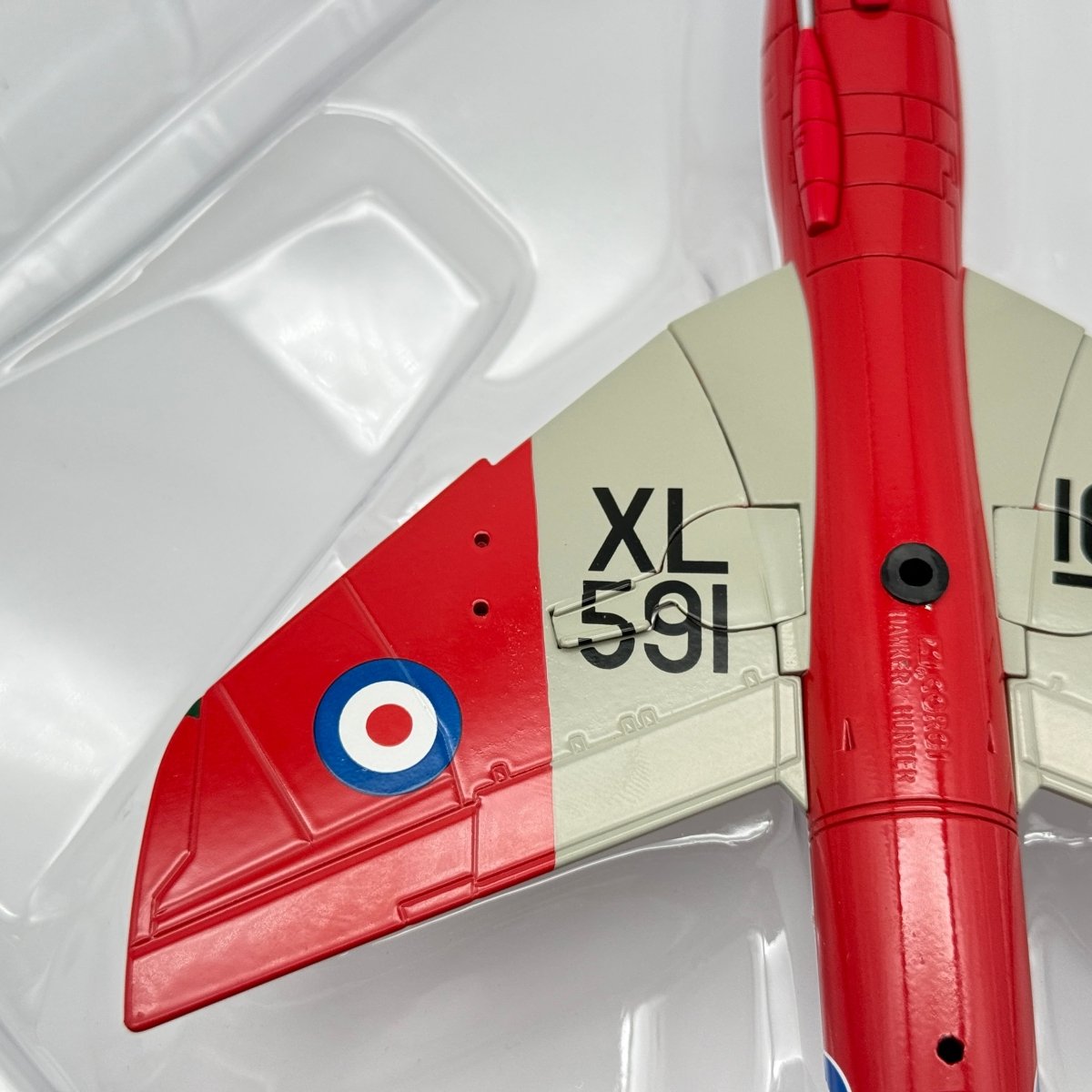 Corgi AA32715 1:72 Hawker Hunter T.Mk 7 RAF No.4 FTS XL591 Valley 1975 - Corgi