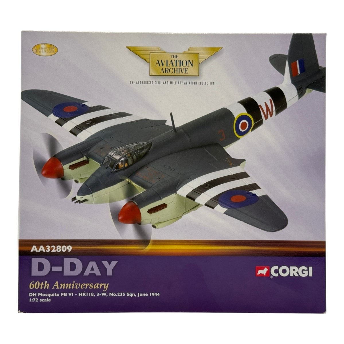 Corgi AA32809 1:72 de Havilland Mosquito FB.VI RAF No.235 Sqn HR118 3-W D-Day Invasion Stripes June 1944 - Corgi