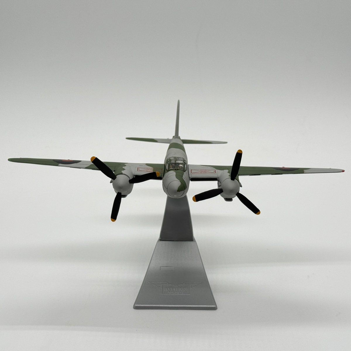 Corgi AA32811 1:72 de Havilland Mosquito T.MkIII British Aerospace RR299 - Corgi