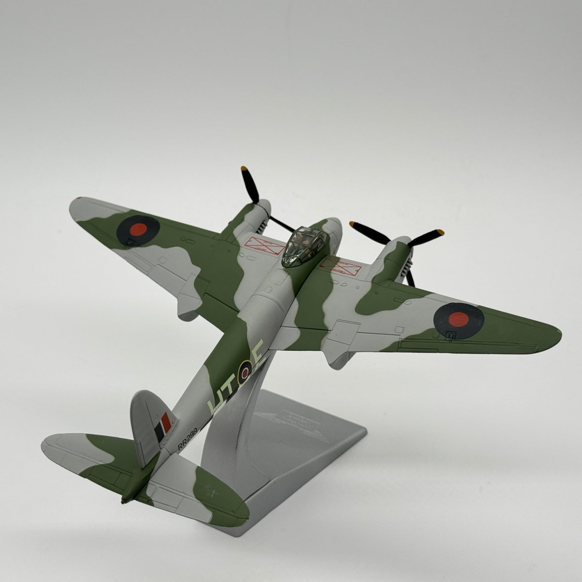 Corgi AA32811 1:72 de Havilland Mosquito T.MkIII British Aerospace RR299 - Corgi