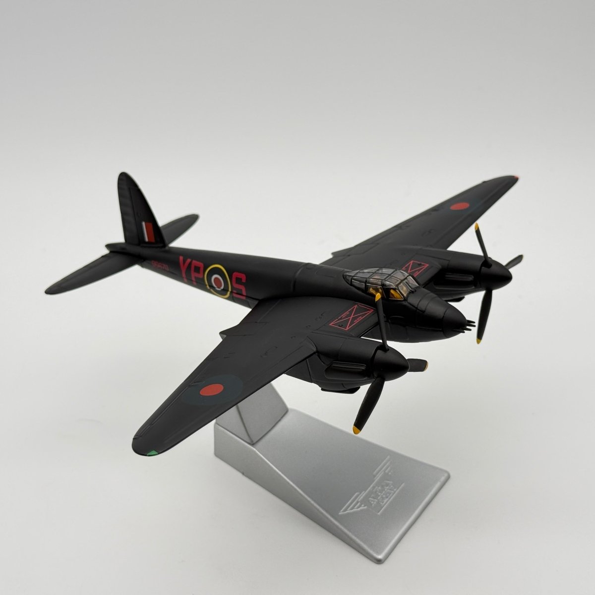 Corgi AA32812 1:72 de Havilland Mosquito NF Mk II Special DD670 YP-S 23 Sqn RAF Ford 1942 - Corgi