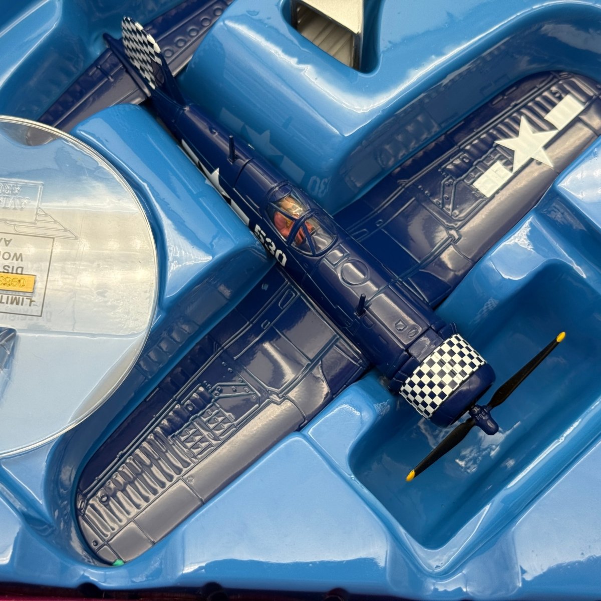 Corgi AA33009 1:72 Vought F4U-1D Corsair White 530 Merritt Chance VMF-312 Okinawa 1945 - Corgi