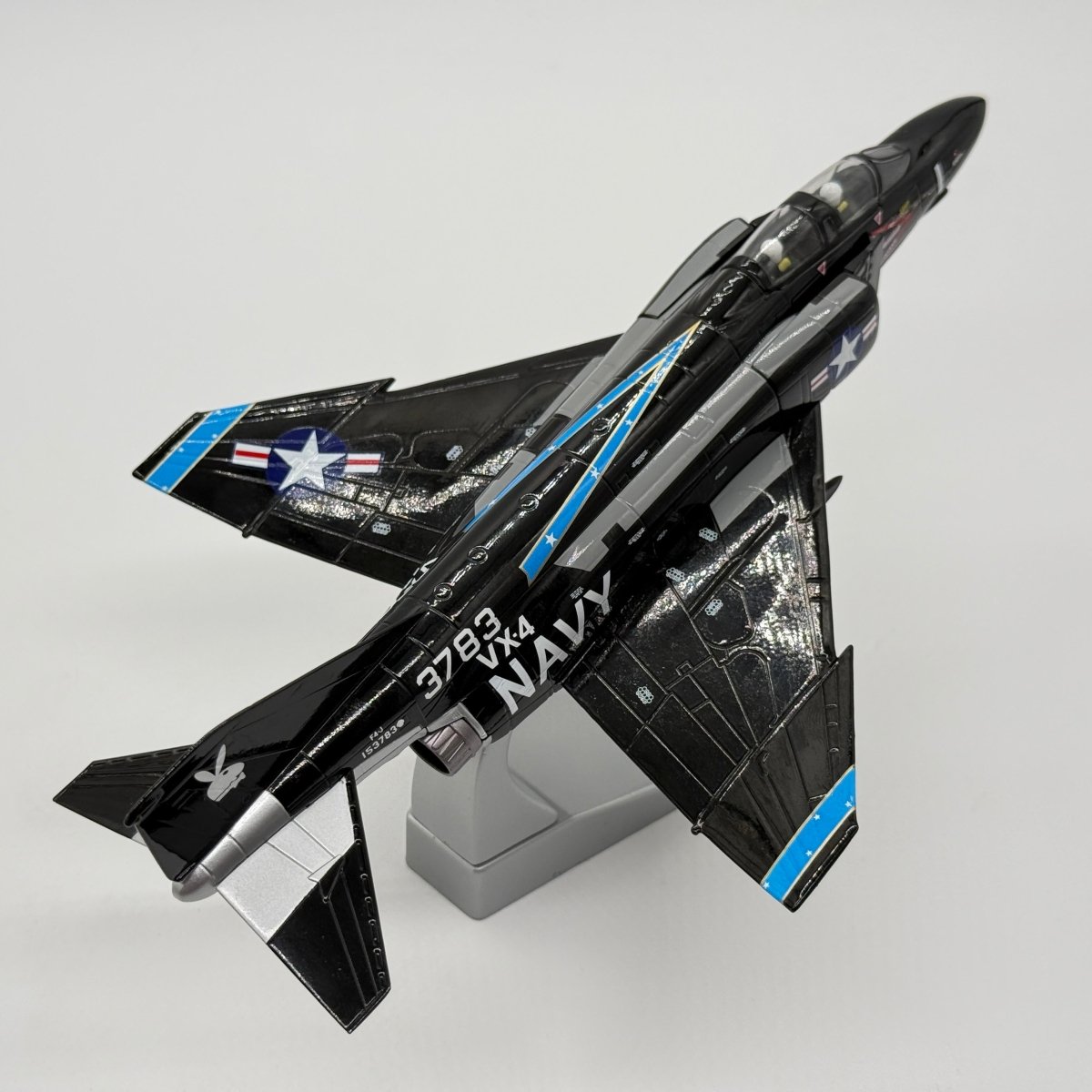 Corgi AA33205 1:72 McDonnell Douglas F-4J Phantom II US Navy VX-4 Vandy 1 Black Bunny NAS Point Mugu 1969 - Corgi