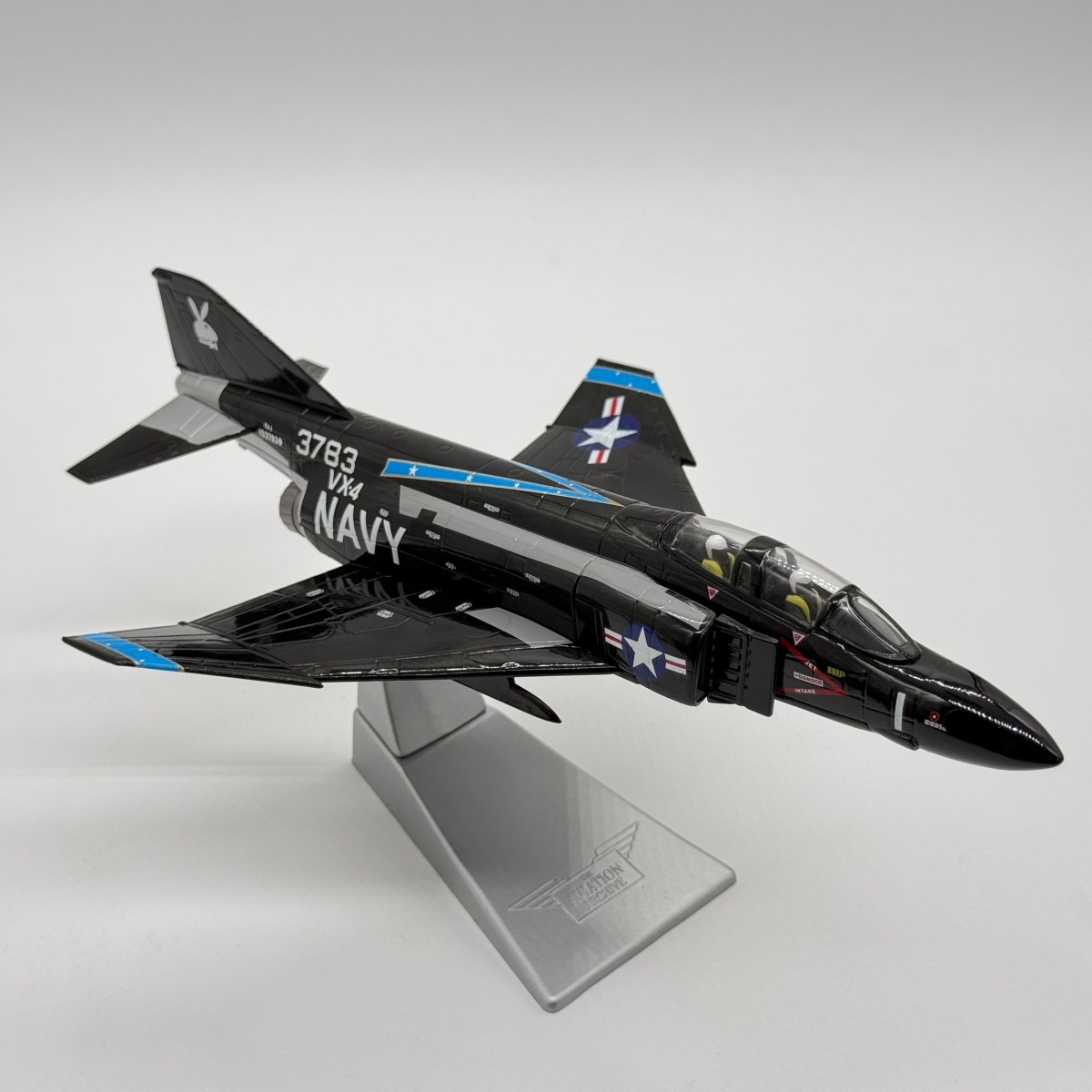 Corgi AA33205 1:72 McDonnell Douglas F-4J Phantom II US Navy VX-4 Vandy 1 Black Bunny NAS Point Mugu 1969 - Corgi