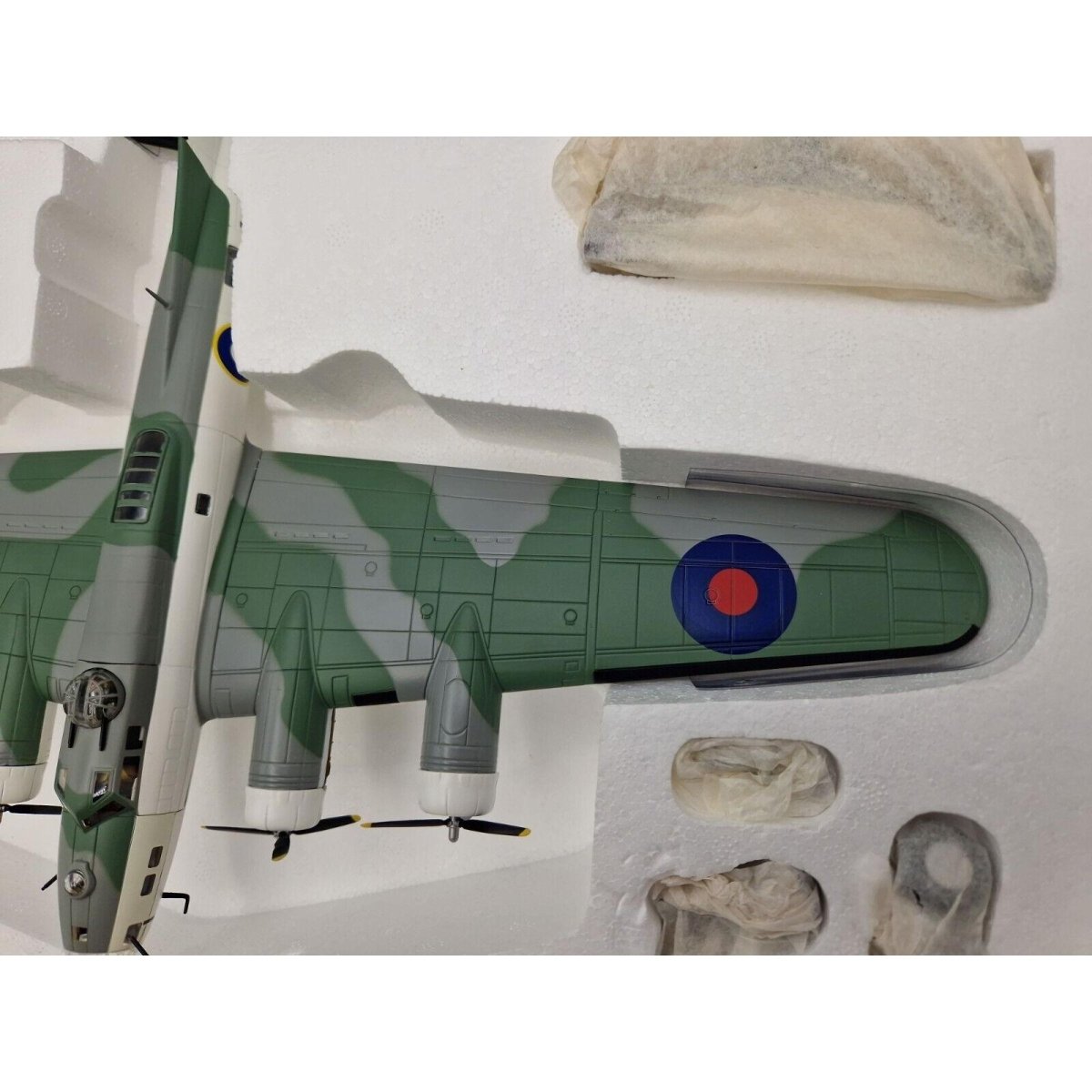 Corgi Aviation Archive 1:72 Boeing B - 17 Fortress IIA FL459, No220 Sq RAF Coastal AA33303 - Corgi