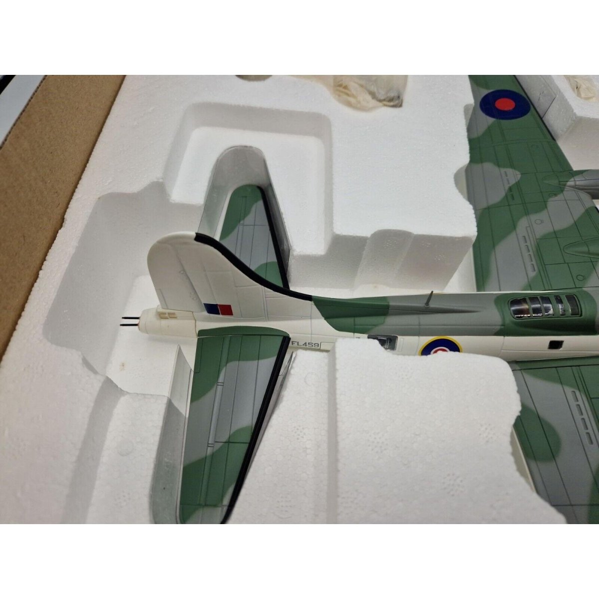 Corgi Aviation Archive 1:72 Boeing B - 17 Fortress IIA FL459, No220 Sq RAF Coastal AA33303 - Corgi