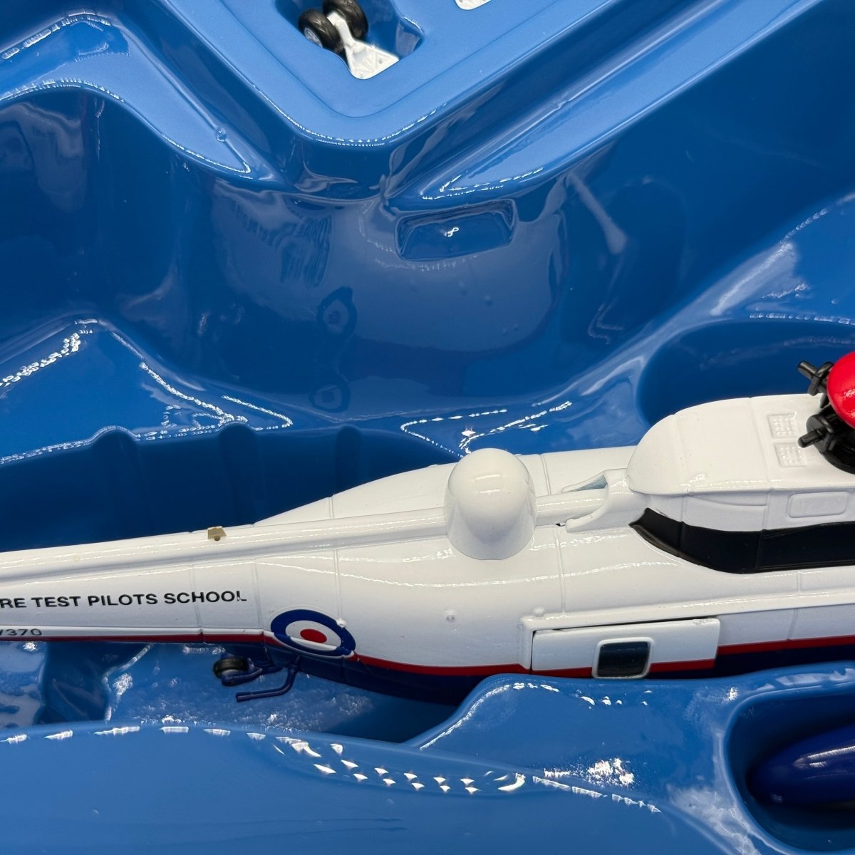 Corgi AA33412 1:72 Westland Sea King HAS.Mk 1 ETPS XV370 MOD Boscombe Down 1987 - Corgi