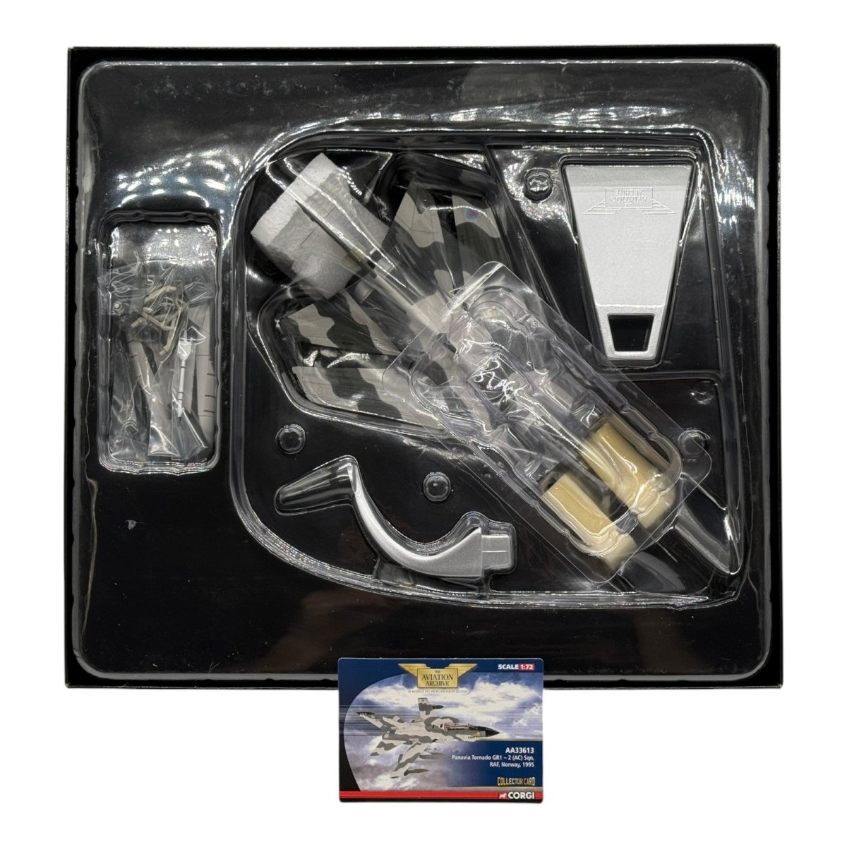 Corgi AA33613 1:72 Panavia Tornado GR.Mk 1 RAF No.2 (AC) Sqn ZA371 Norway 1995 - Corgi