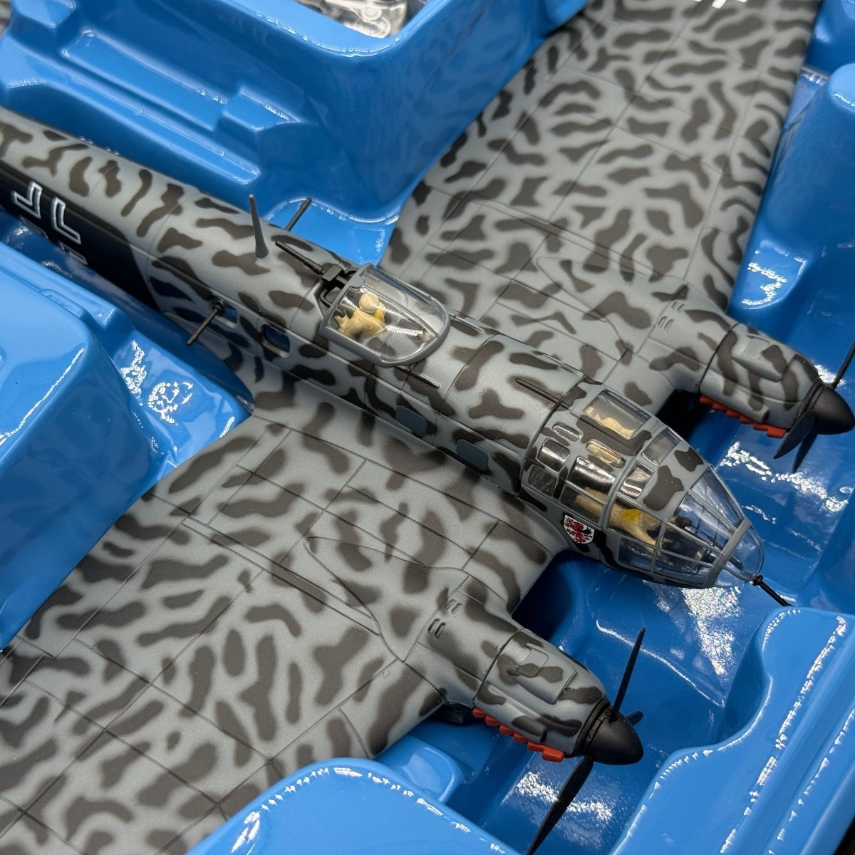 Corgi AA33703 1:72 Heinkel He 111P-2 Luftwaffe KG 55 Greif Chartres Battle of Britain 1940 - Corgi