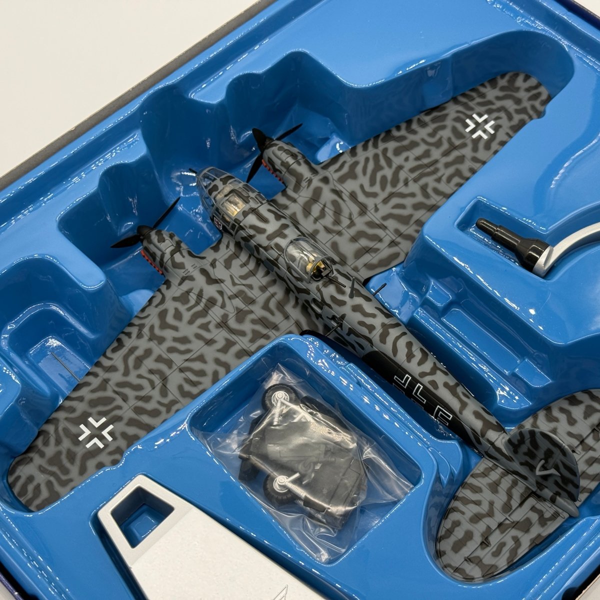 Corgi AA33703 1:72 Heinkel He 111P-2 Luftwaffe KG 55 Greif Chartres Battle of Britain 1940 - Corgi
