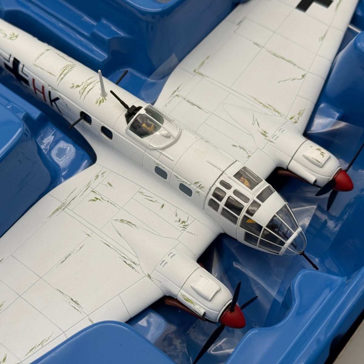 Corgi AA33705 1:72 Heinkel He 111H-6 1G+HK II./KG 27 USSR January 1943 - Corgi