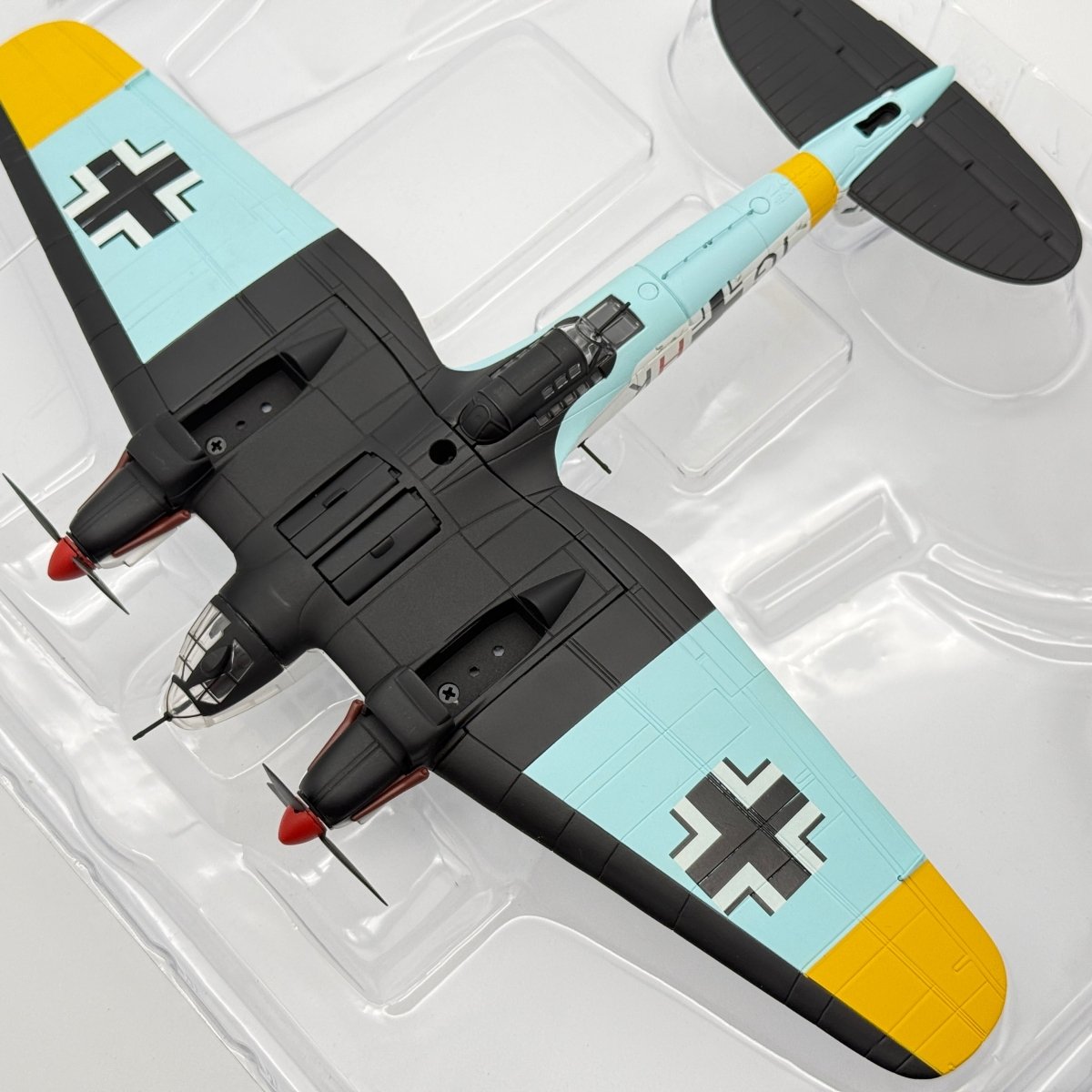 Corgi AA33705 1:72 Heinkel He 111H-6 1G+HK II./KG 27 USSR January 1943 - Corgi