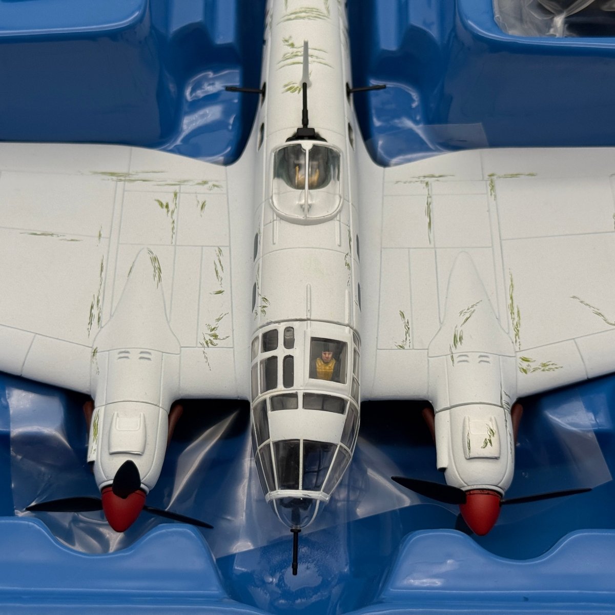 Corgi AA33705 1:72 Heinkel He 111H-6 1G+HK II./KG 27 USSR January 1943 - Corgi