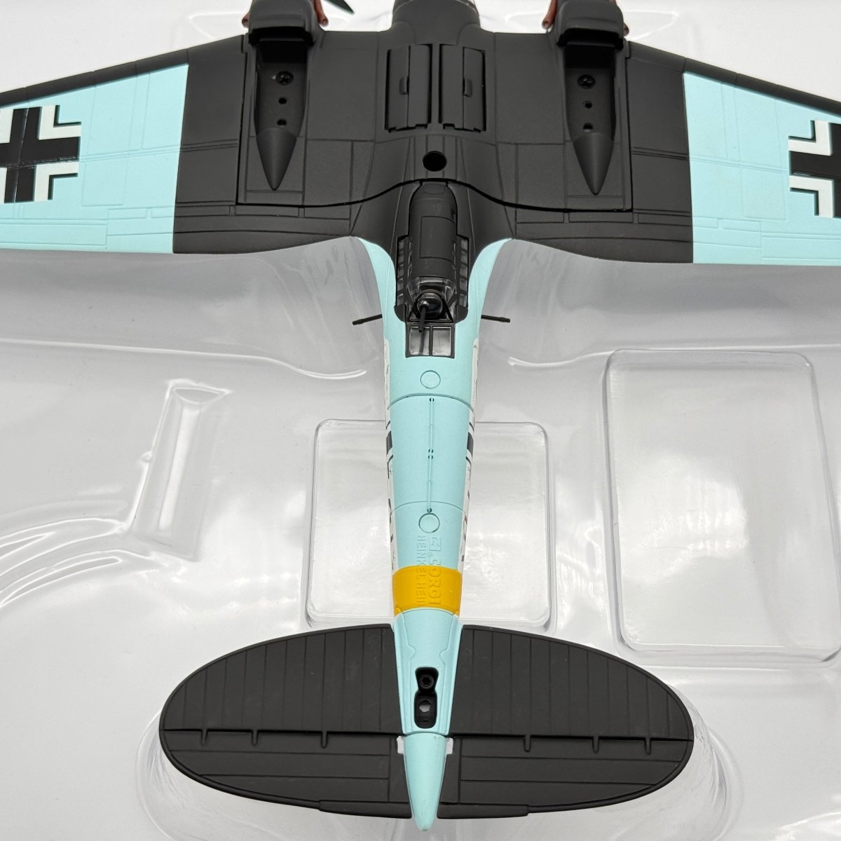 Corgi AA33705 1:72 Heinkel He 111H-6 1G+HK II./KG 27 USSR January 1943 - Corgi