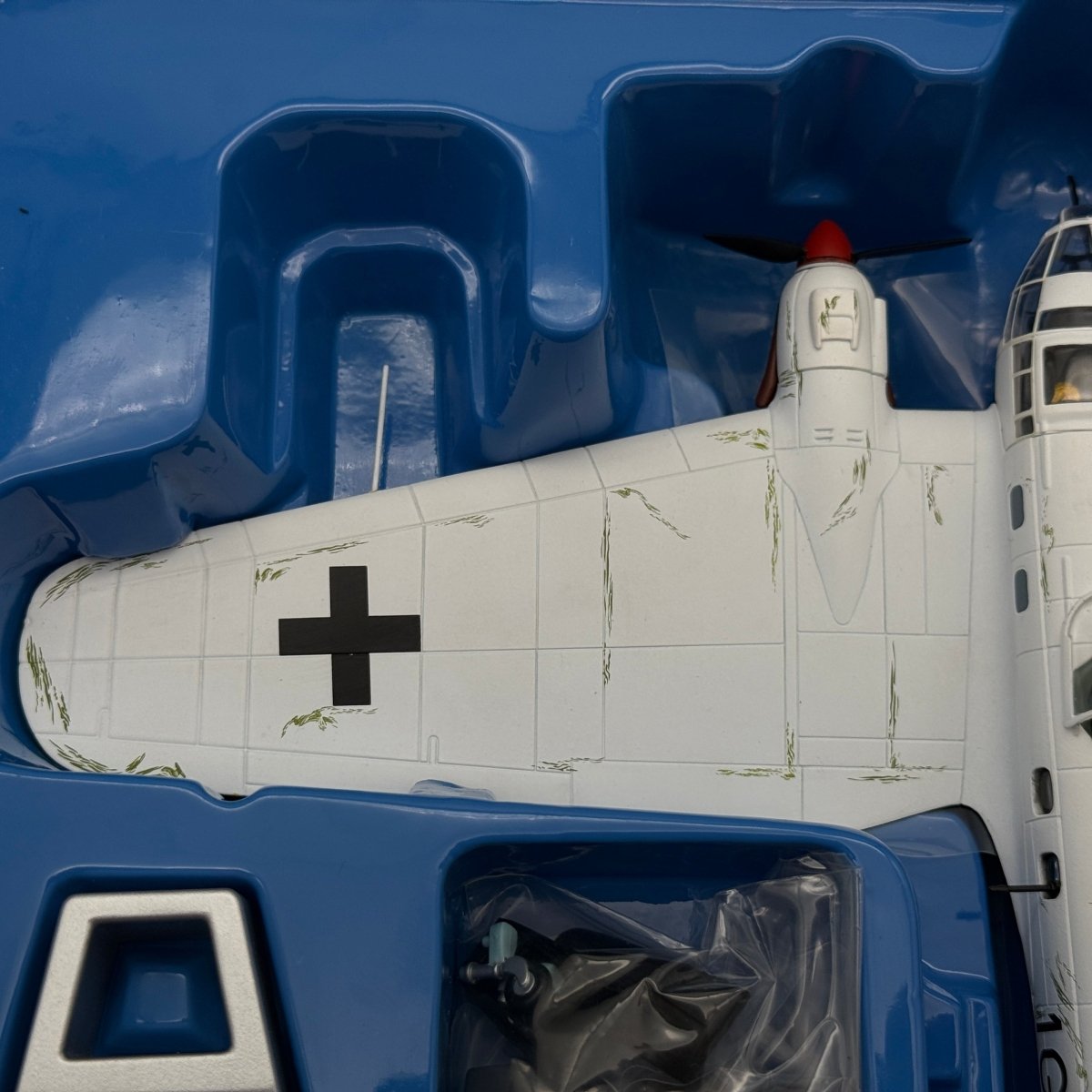 Corgi AA33705 1:72 Heinkel He 111H-6 1G+HK II./KG 27 USSR January 1943 - Corgi