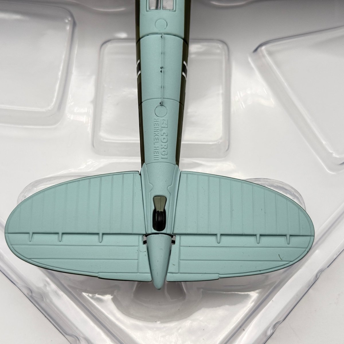 Corgi AA33717 1:72 Heinkel He 111H-2 1H+JA Stab KG26 Humbie Scotland 1939 - Corgi