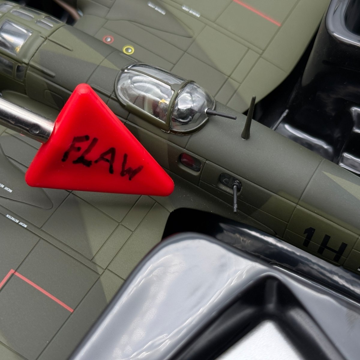 Corgi AA33717 1:72 Heinkel He 111H-2 1H+JA Stab KG26 Humbie Scotland 1939 - Corgi