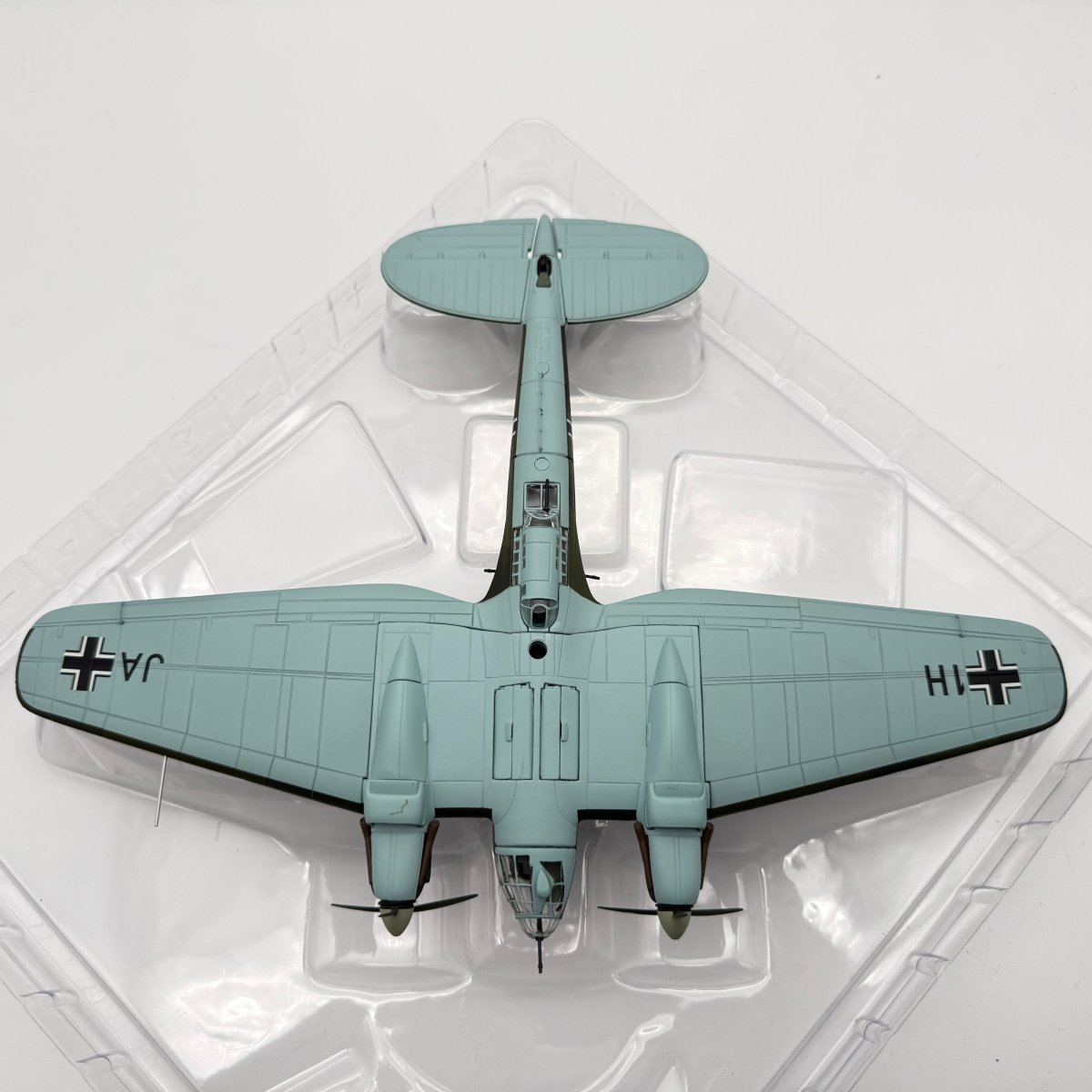 Corgi AA33717 1:72 Heinkel He 111H-2 1H+JA Stab KG26 Humbie Scotland 1939 - Corgi