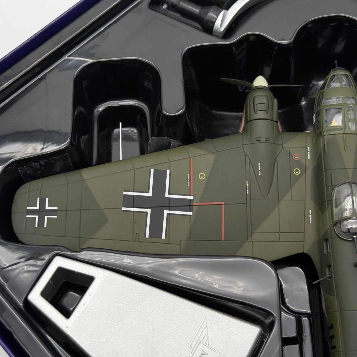 Corgi AA33717 1:72 Heinkel He 111H-2 1H+JA Stab KG26 Humbie Scotland 1939 - Corgi