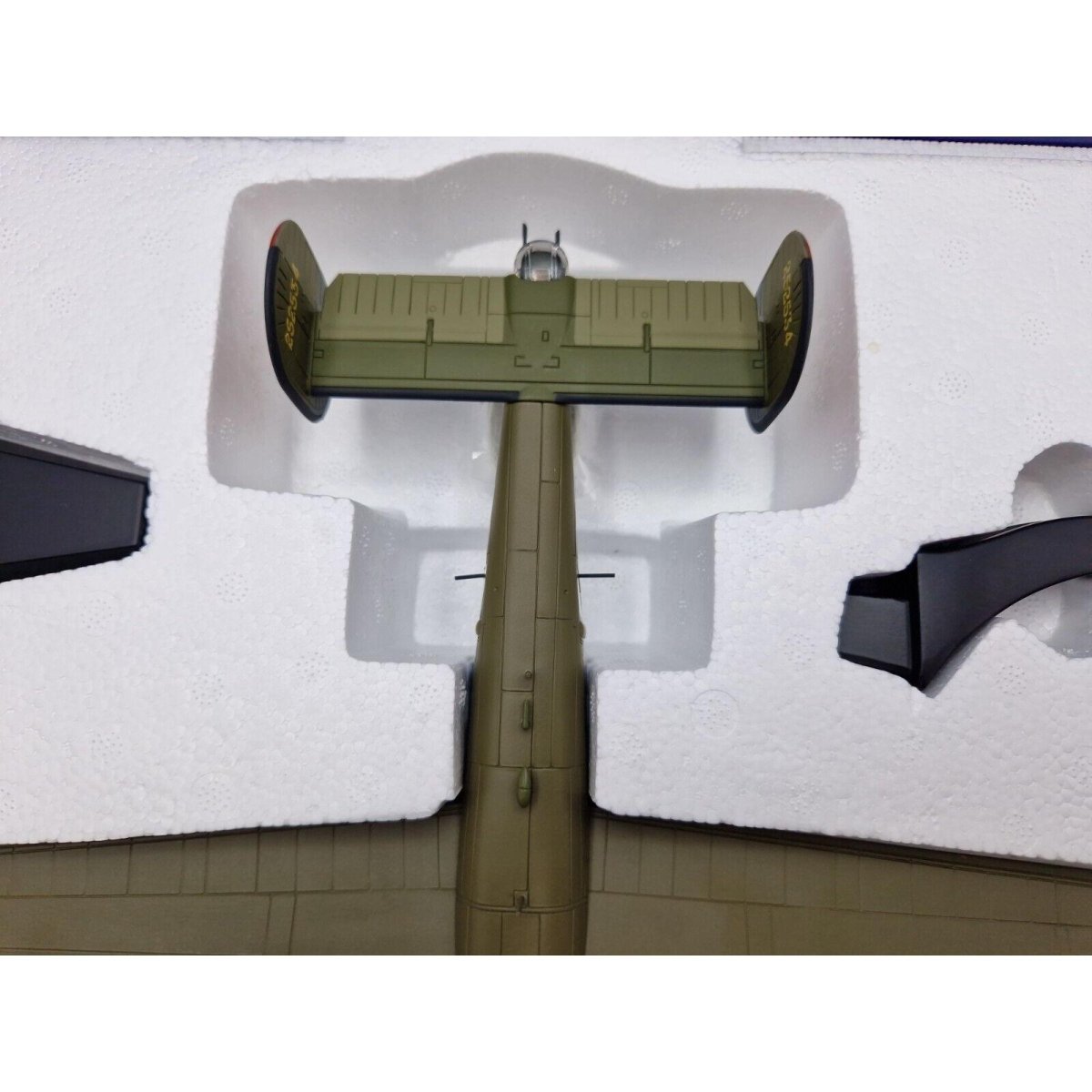 Corgi Aviation Archive 1:72 B - 24H Liberator 'WITCHCRAFT' Diecast AA34019 - Corgi
