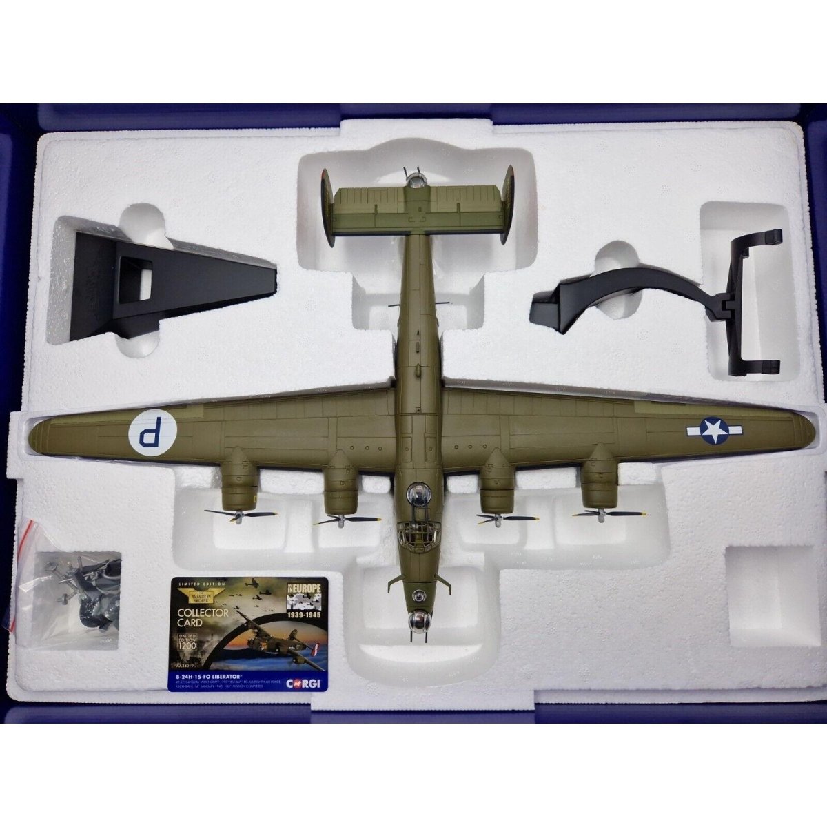 Corgi Aviation Archive 1:72 B - 24H Liberator 'WITCHCRAFT' Diecast AA34019 - Corgi