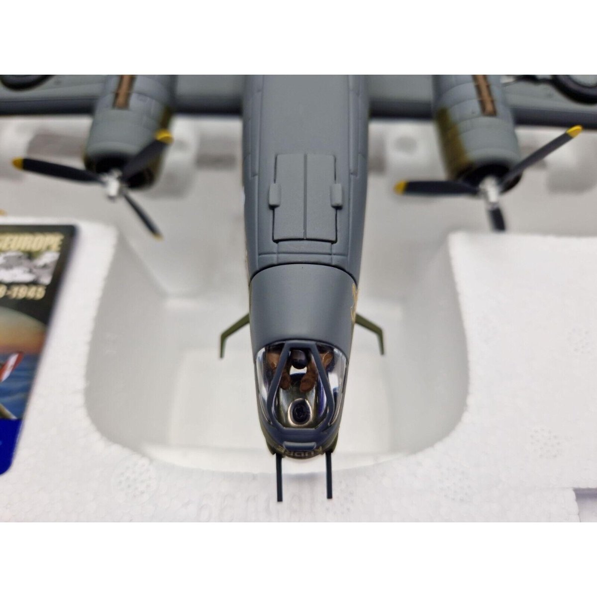 Corgi Aviation Archive 1:72 B - 24H Liberator 'WITCHCRAFT' Diecast AA34019 - Corgi