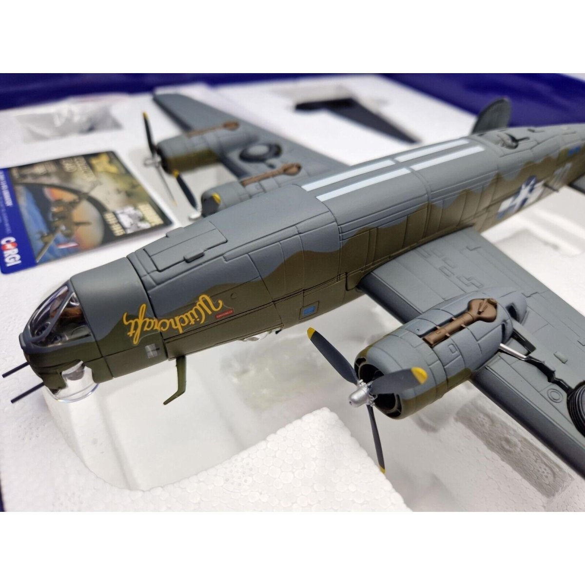Corgi Aviation Archive 1:72 B - 24H Liberator 'WITCHCRAFT' Diecast AA34019 - Corgi