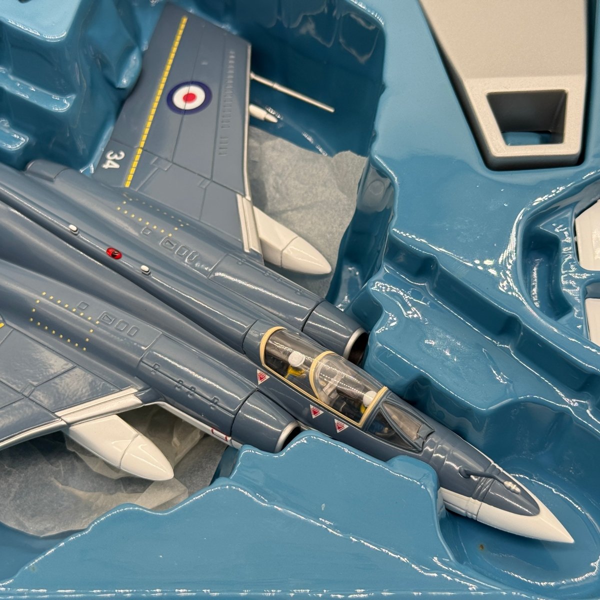 Corgi AA34103 1:72 Blackburn Buccaneer S.Mk 2 Royal Navy No.801 NAS XN981 HMS Victorious 1965 - Corgi