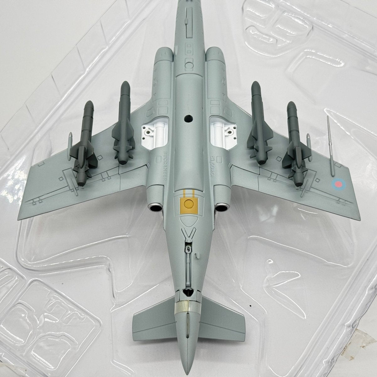 Corgi AA34105 1:72 Blackburn Buccaneer S.Mk 2B RAF No.208 Sqn XX895 RAF Lossiemouth 1993 - Corgi