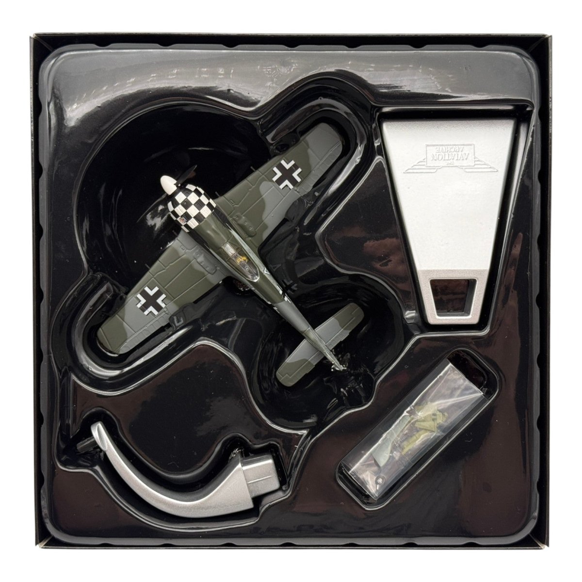 Corgi AA34313 1:72 Focke - Wulf Fw 190A Luftwaffe 1./JG 1 Schiphol 1943 - Corgi