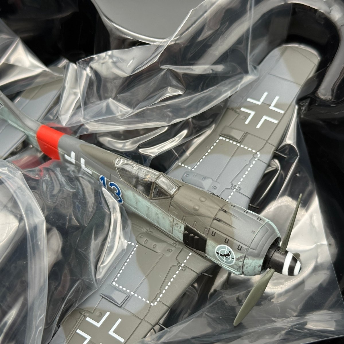 Corgi AA34314 1:72 Focke-Wulf Fw 190A-8 Blue 13 Walther Dahl JG 300 Jüterbog Germany November 1944 - Corgi
