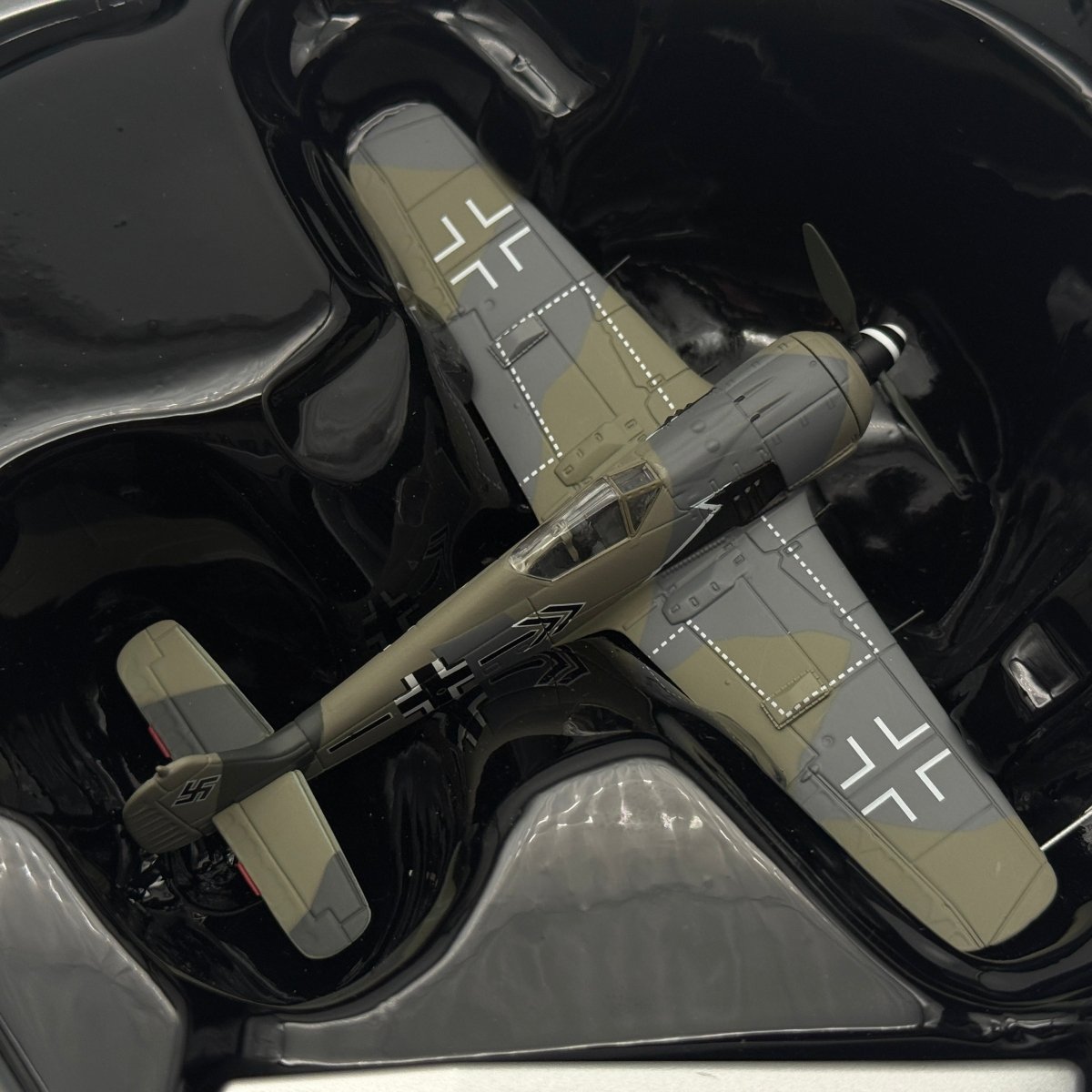 Corgi AA34315 1:72 Focke - Wulf Fw 190A Luftwaffe JG 2 Kurt Buhligen France 1944 - Corgi