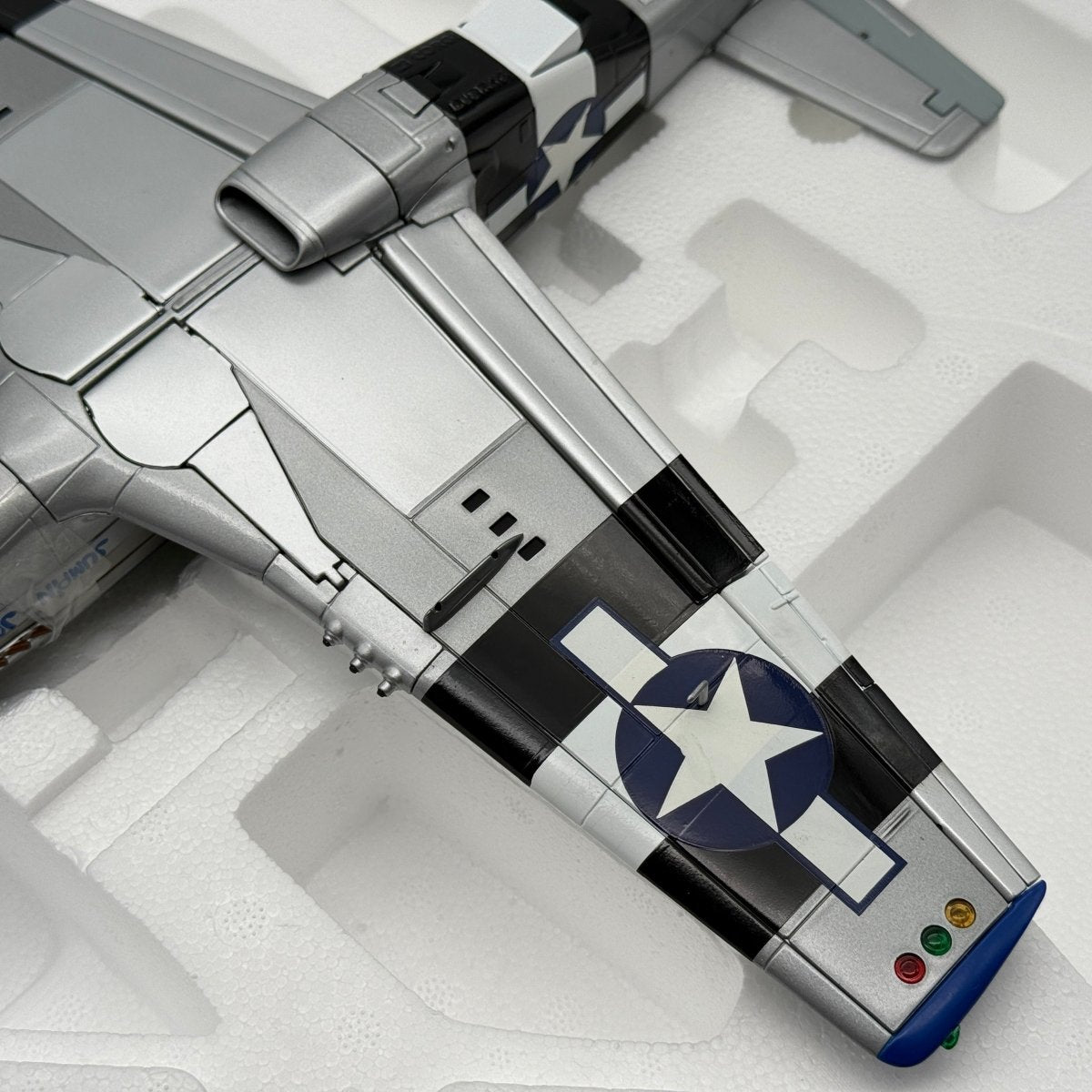 Corgi AA34404 1:32 P - 51D Mustang USAAF 3rd ACG Jumpin' Jaques - Corgi