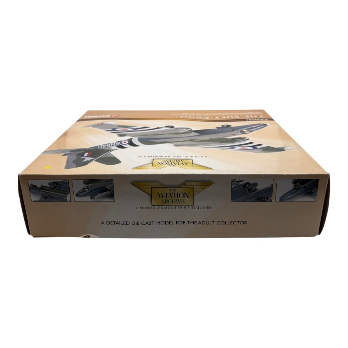 Corgi AA34701 1:72 English Electric Canberra B.Mk 2 WH640 10 Sqn Suez 1956 - Corgi