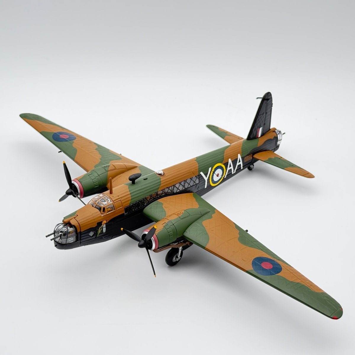 Corgi AA34811 1:72 Vickers Wellington Mk Ic R1162 75 NZ Sqn Feltwell 1941 - Corgi