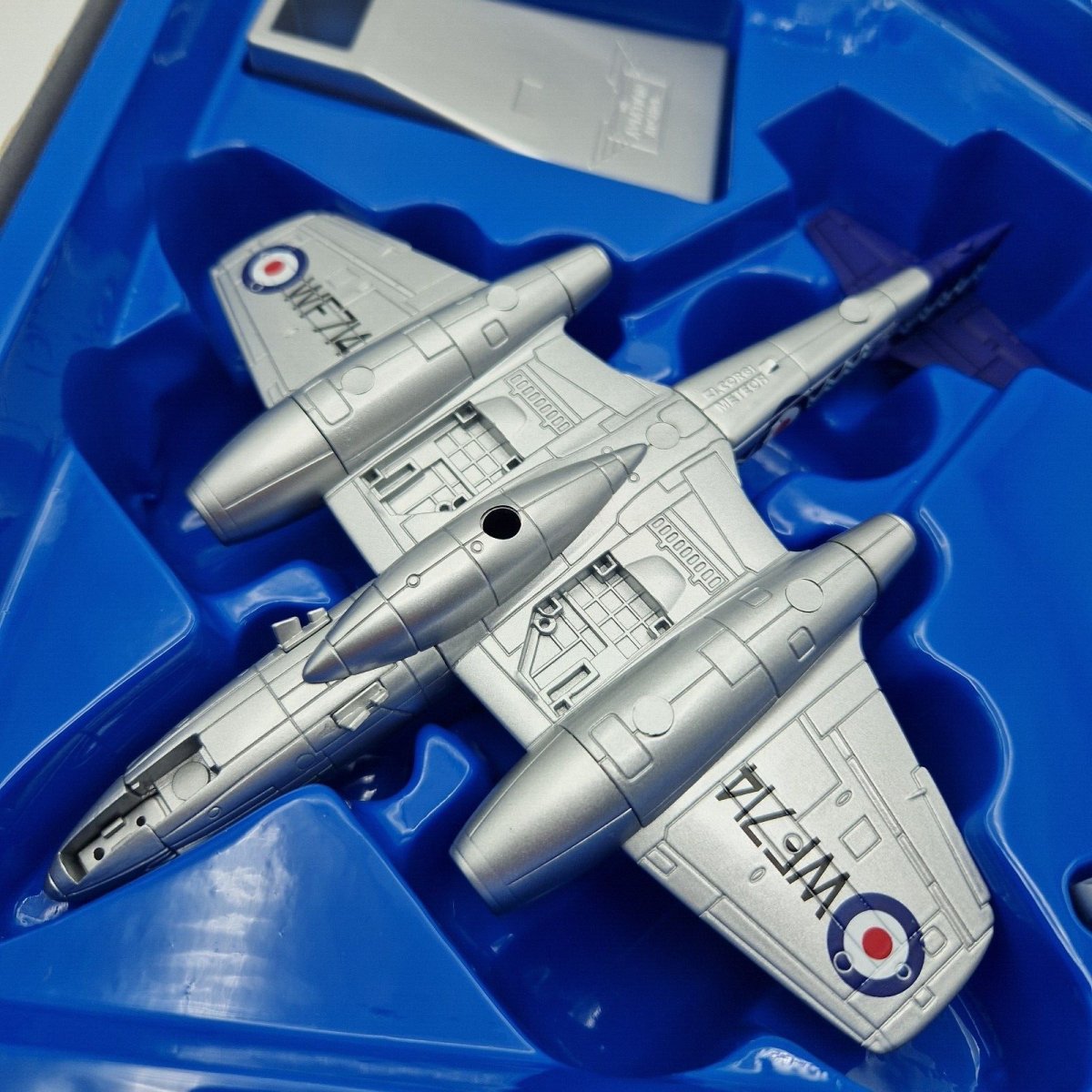 Corgi Aviation Archive 1:72 Gloster Meteor F.Mk.8 RAF No.500 Sqn, RAF West Malling AA35001 - Corgi