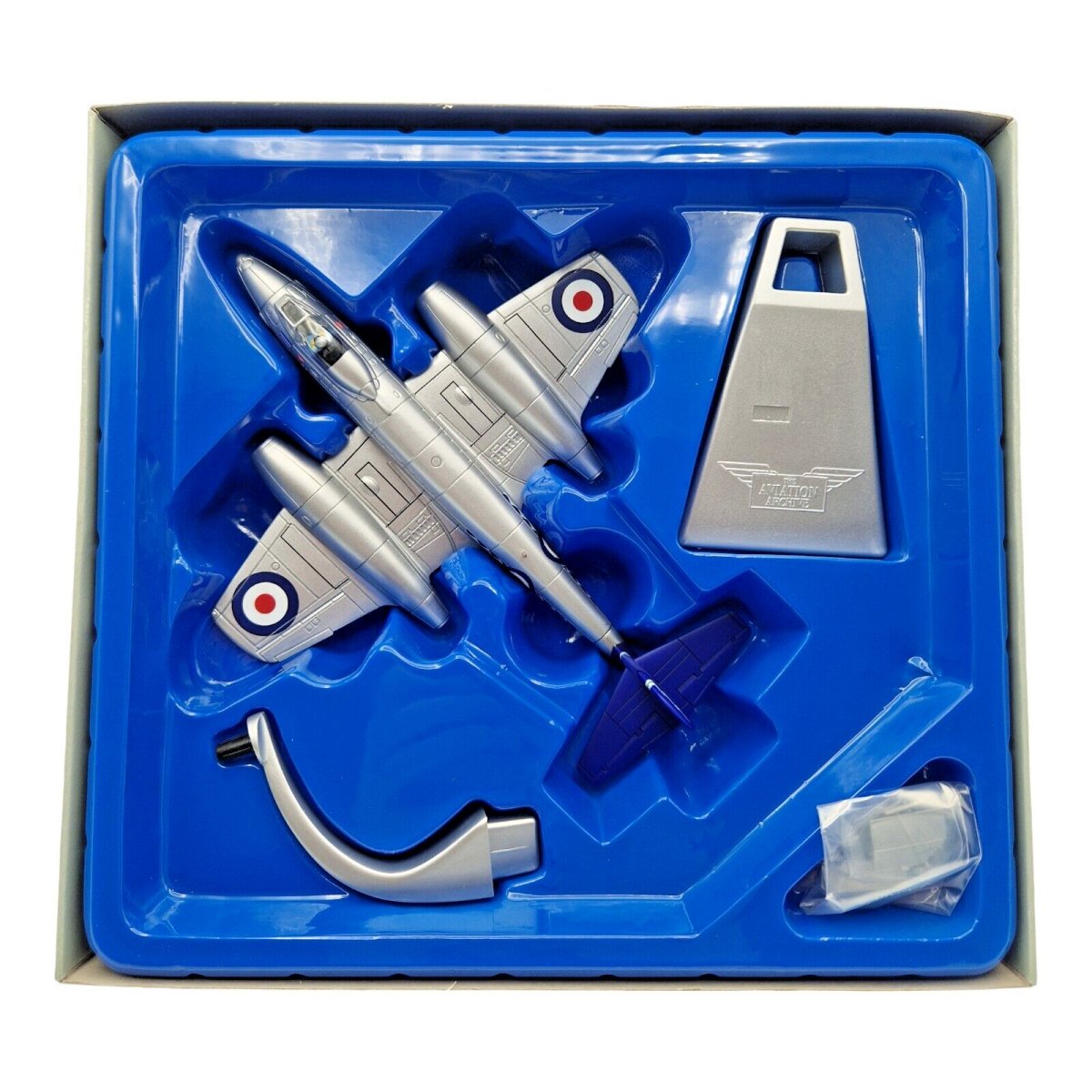 Corgi Aviation Archive 1:72 Gloster Meteor F.Mk.8 RAF No.500 Sqn, RAF West Malling AA35001 - Corgi