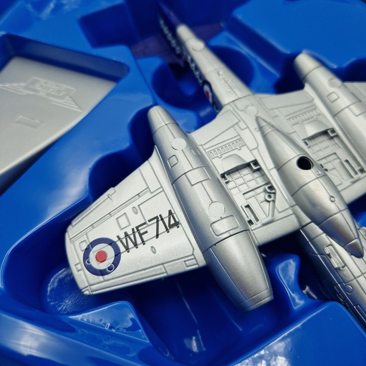 Corgi Aviation Archive 1:72 Gloster Meteor F.Mk.8 RAF No.500 Sqn, RAF West Malling AA35001 - Corgi