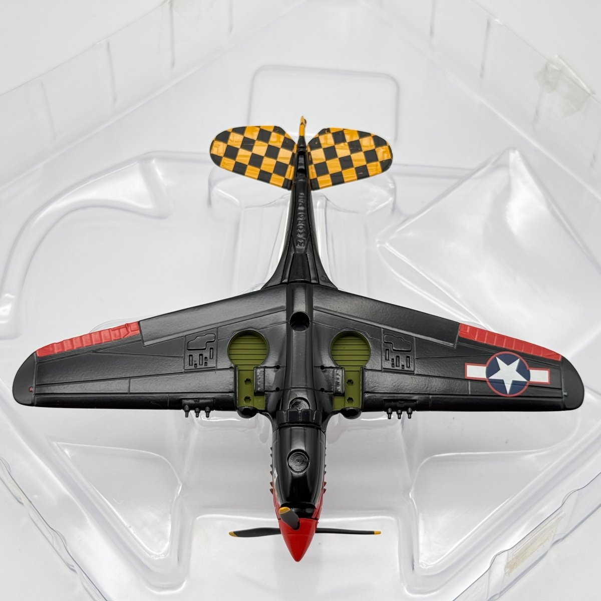 Corgi AA35214 1:72 Curtiss P - 40F Warhawk USAAF 325th FG Stud Robert Baseler - Corgi