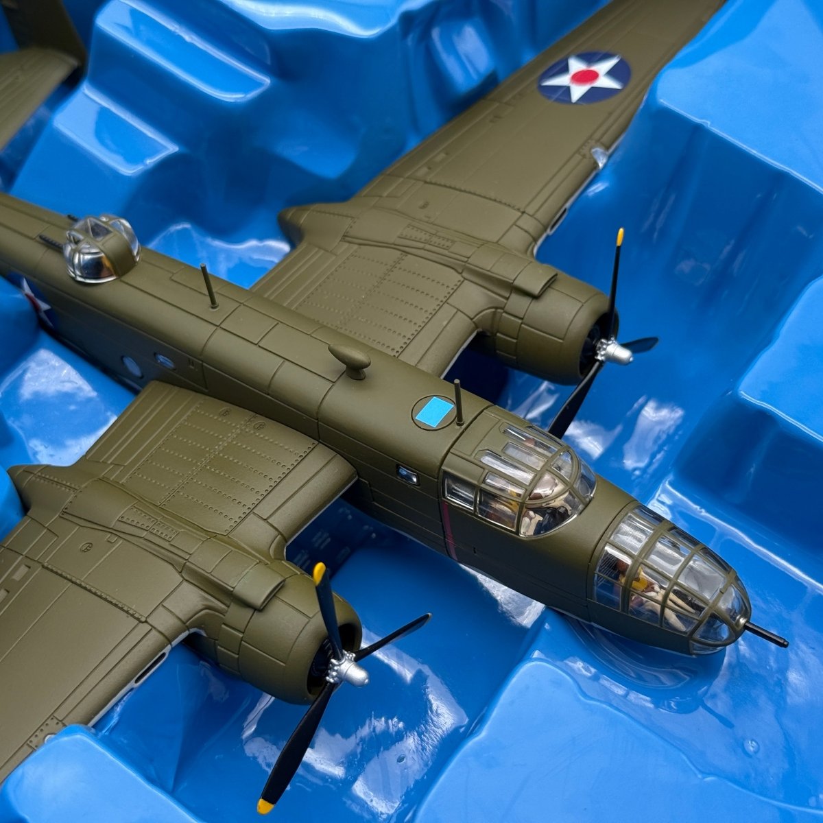 Corgi AA35302 1:72 North American B-25B Mitchell 40-2344 Jimmy Doolittle Doolittle Raid 1942 - Corgi