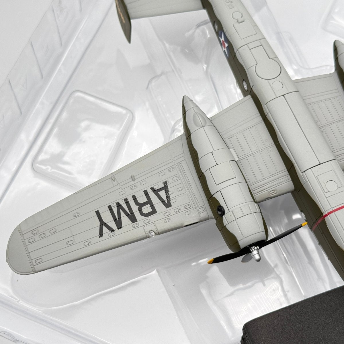 Corgi AA35302 1:72 North American B-25B Mitchell 40-2344 Jimmy Doolittle Doolittle Raid 1942 - Corgi