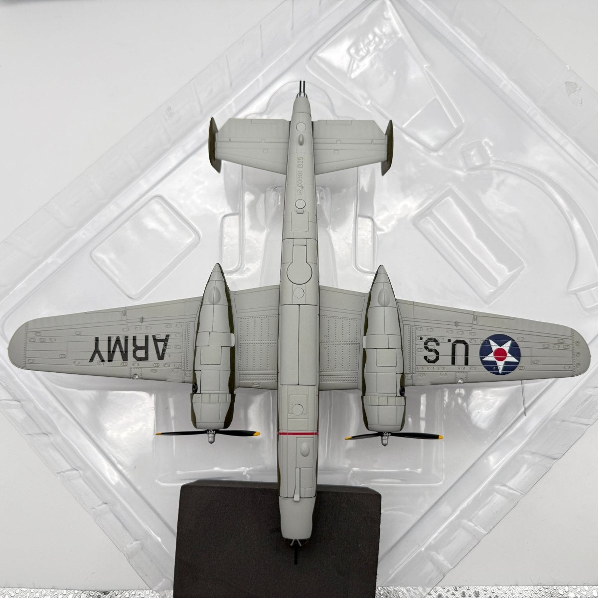 Corgi AA35302 1:72 North American B-25B Mitchell 40-2344 Jimmy Doolittle Doolittle Raid 1942 - Corgi