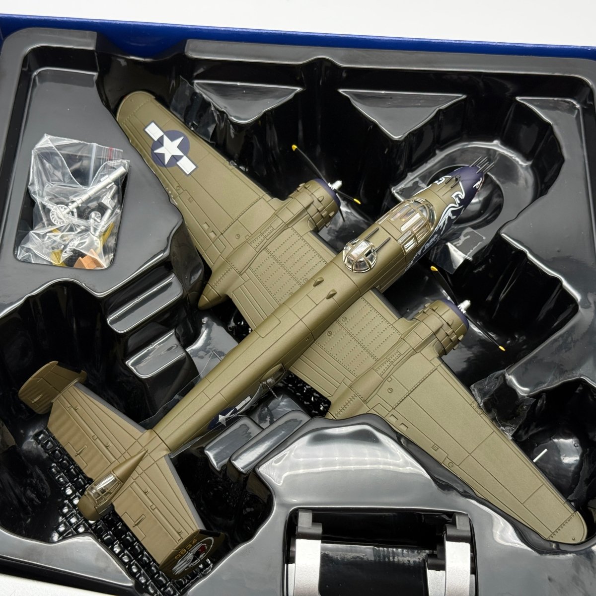 Corgi AA35314 1:72 North American B-25J Mitchell 44-30934 Betty's Dream 499th BS 345th BG Ie Shima Okinawa 1945 - Corgi