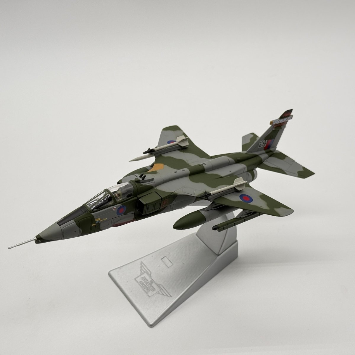 Corgi AA35401 1:72 SEPECAT Jaguar GR.Mk 1 RAF No.6 Sqn XX970 RAF Coltishall England 1990 - Corgi