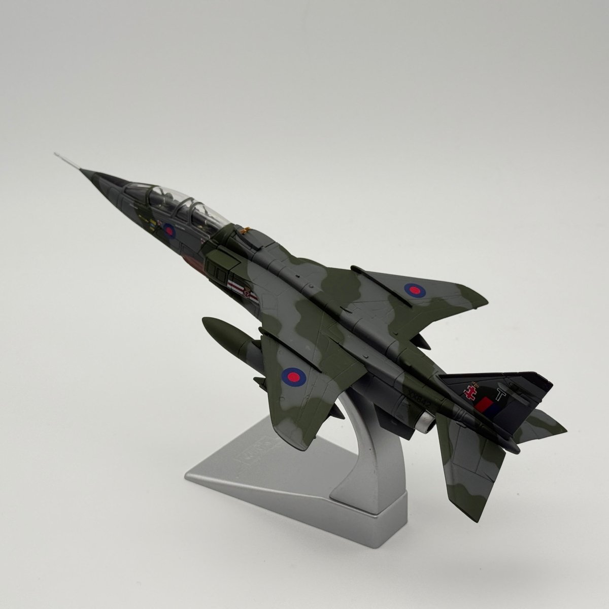 Corgi AA35405 1:72 SEPECAT Jaguar T.Mk 2 RAF No.41 Sqn Coltishall 1977 - Corgi