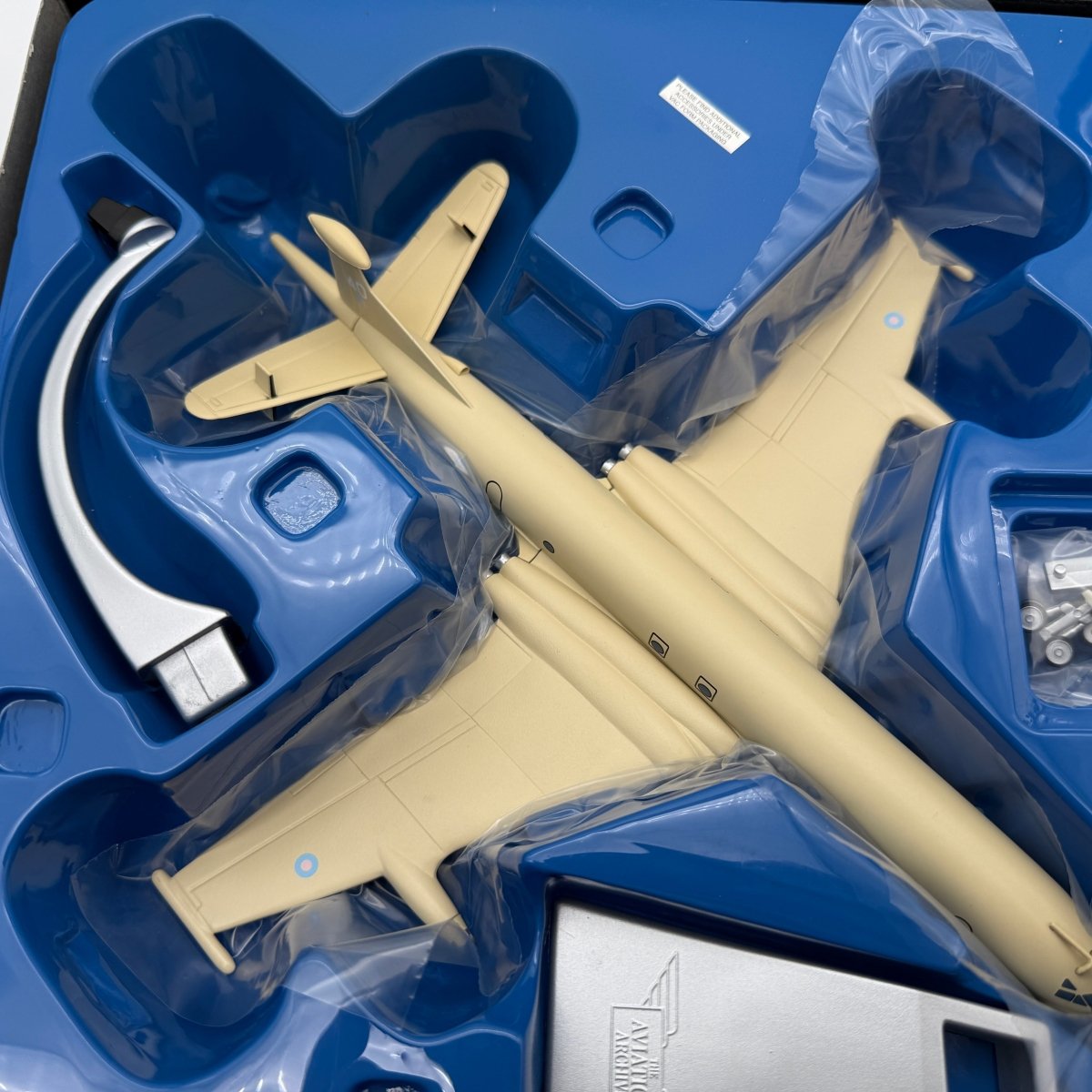 Corgi AA35601 1:144 BAe Nimrod MR.2 XV240 No. 201 Sqn RAF Kinloss Scotland 2004 - Corgi