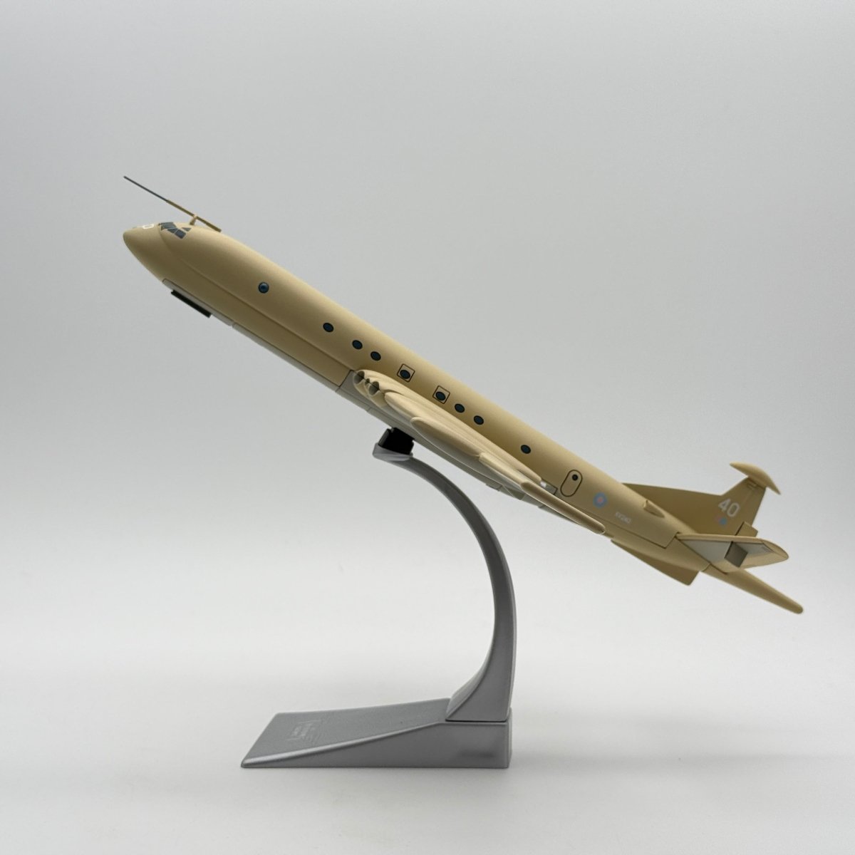 Corgi AA35601 1:144 BAe Nimrod MR.2 XV240 No. 201 Sqn RAF Kinloss Scotland 2004 - Corgi