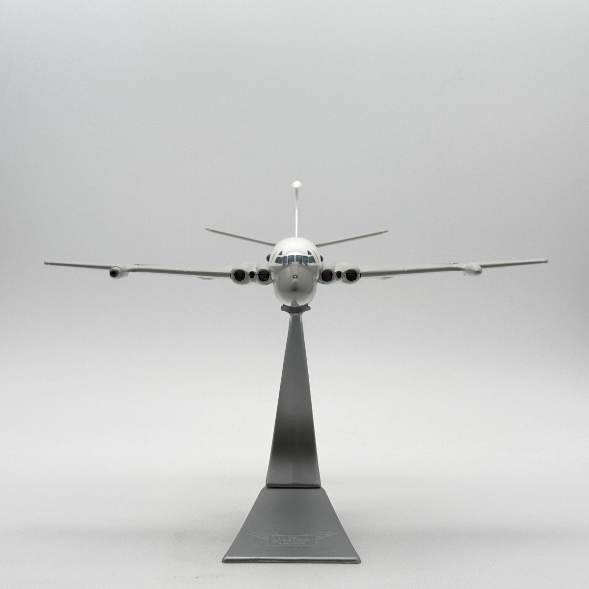 Corgi AA35602 1:144 Hawker Siddeley Nimrod MR.1 XV254 RAF Kinloss Scotland 1977 - Corgi