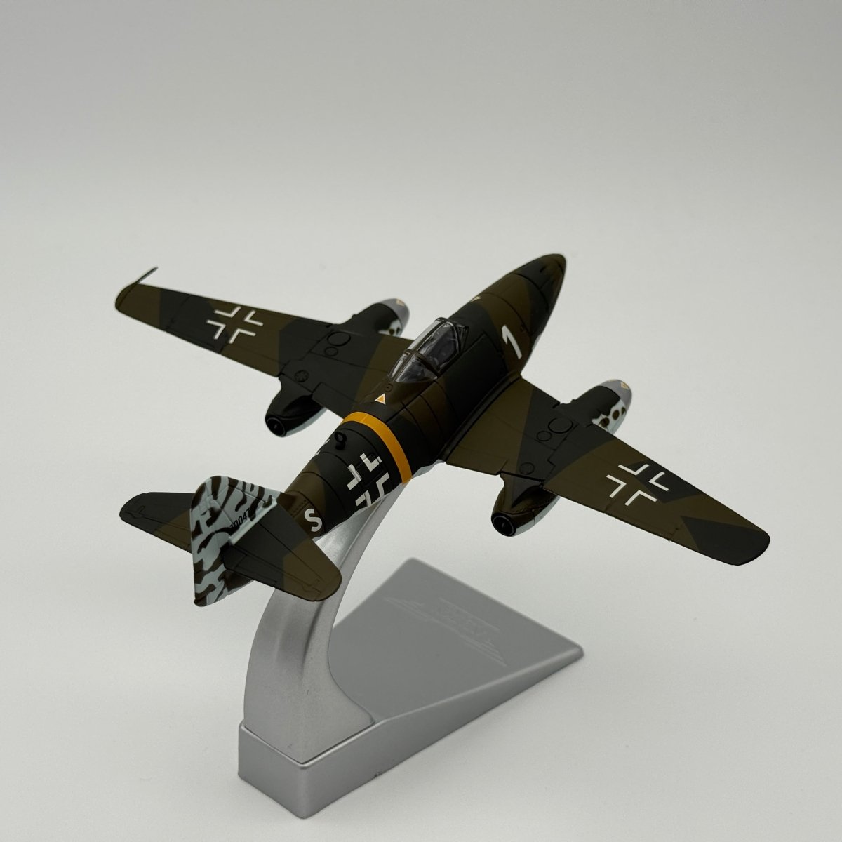 Corgi AA35707 1:72 Messerschmitt Me 262A Luftwaffe Kommando Nowotny White 1 - Corgi