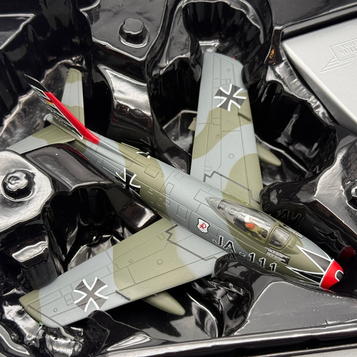 Corgi AA35816 1:72 Canadair Sabre Mk 6 Luftwaffe JG 71 Hartmann JA - 111 - Corgi